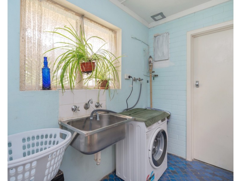 2 Broadley Place, Gosnells WA 6110