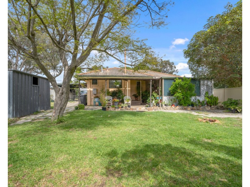 2 Broadley Place, Gosnells WA 6110