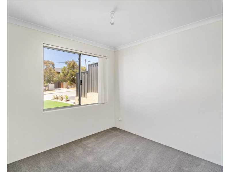 79C Jean St, Hamilton Hill WA 6163