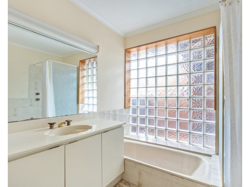 7A Cantray Avenue, Applecross WA 6153