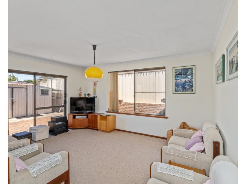 6 Dawson Place, Parkwood WA 6147