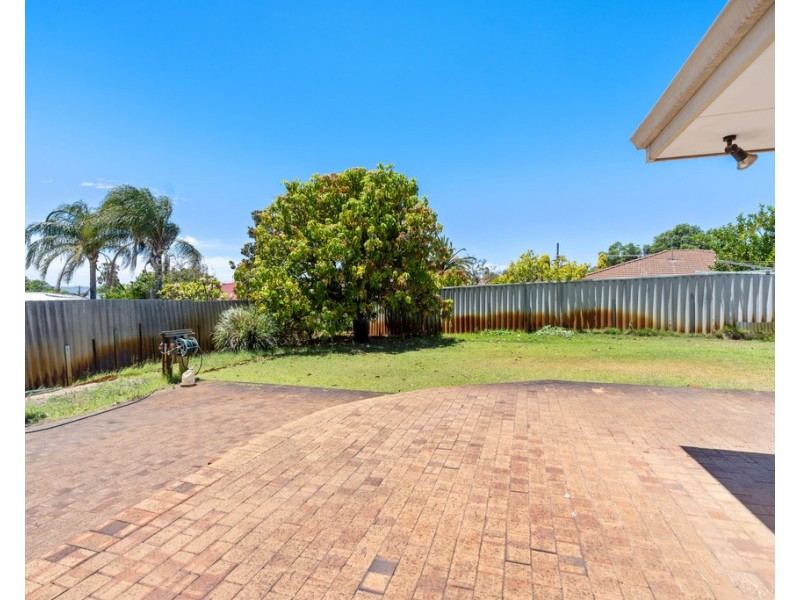 6 Dawson Place, Parkwood WA 6147