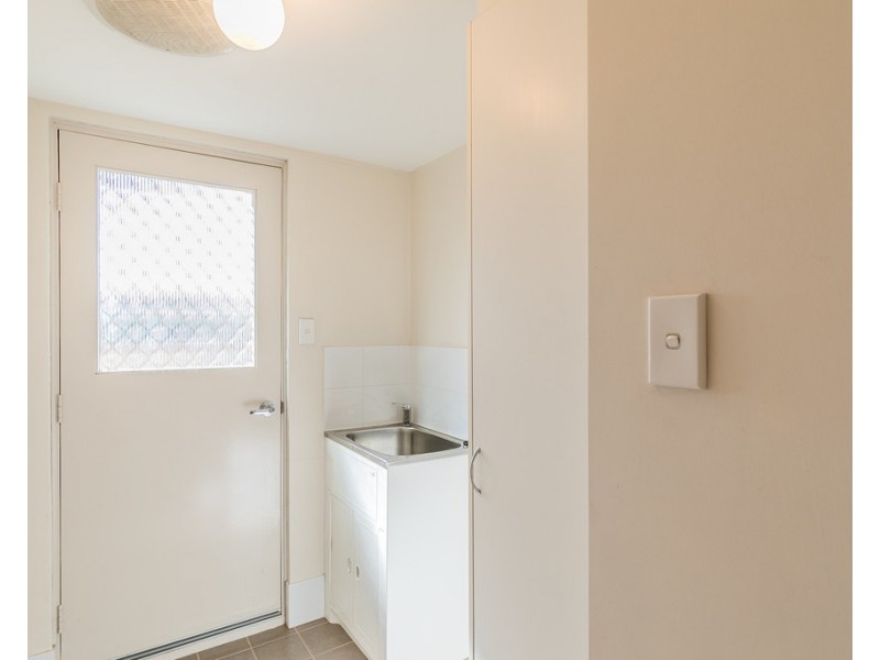 3/2 Towton Way, Langford WA 6147