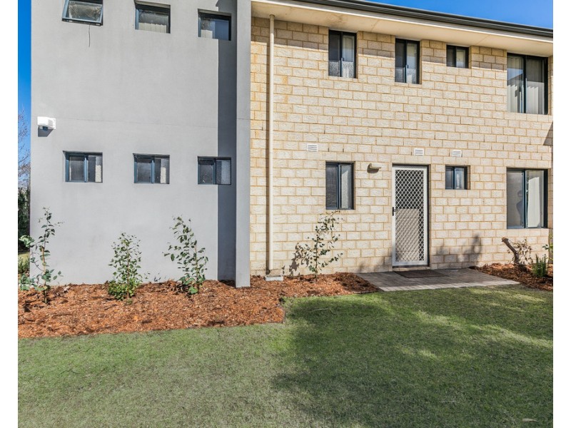 3/2 Towton Way, Langford WA 6147