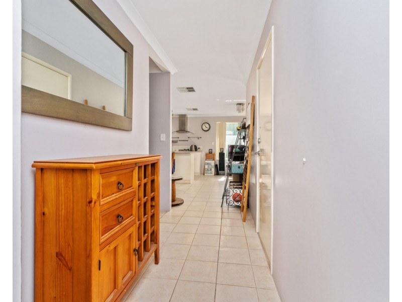 82B Spring Road, Thornlie WA 6108