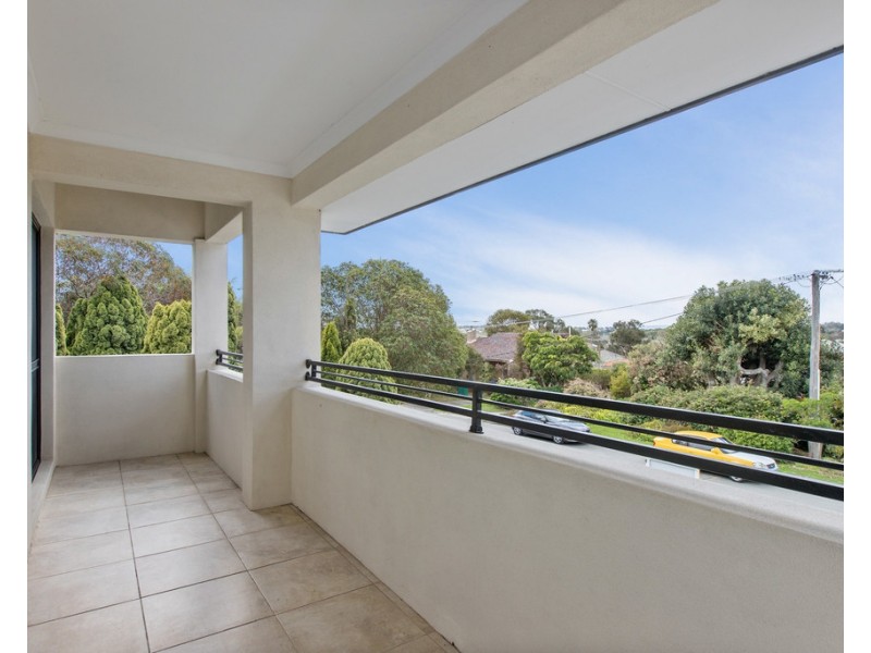 60 Davies Cr, Kardinya WA 6163