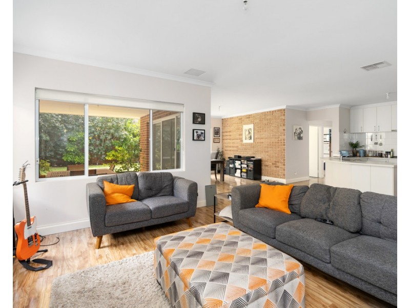 4 Howell Court, Guildford WA 6055