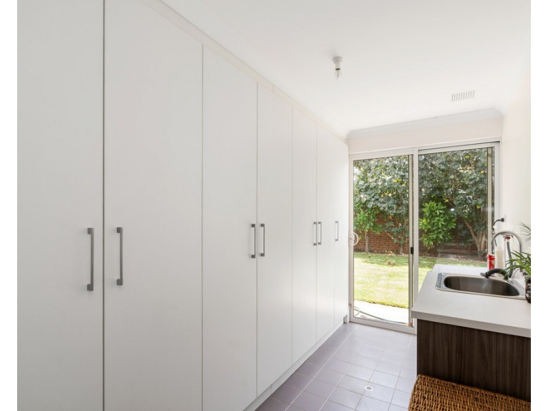 4 Howell Court, Guildford WA 6055