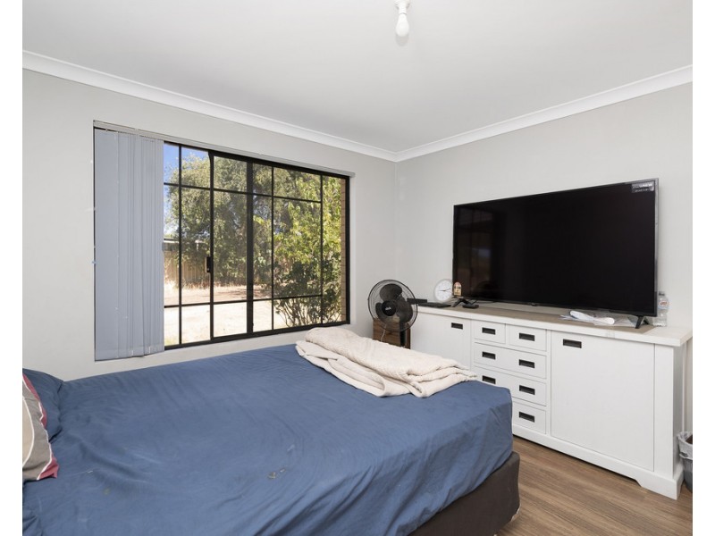 8 Hove Court, Lynwood WA 6147