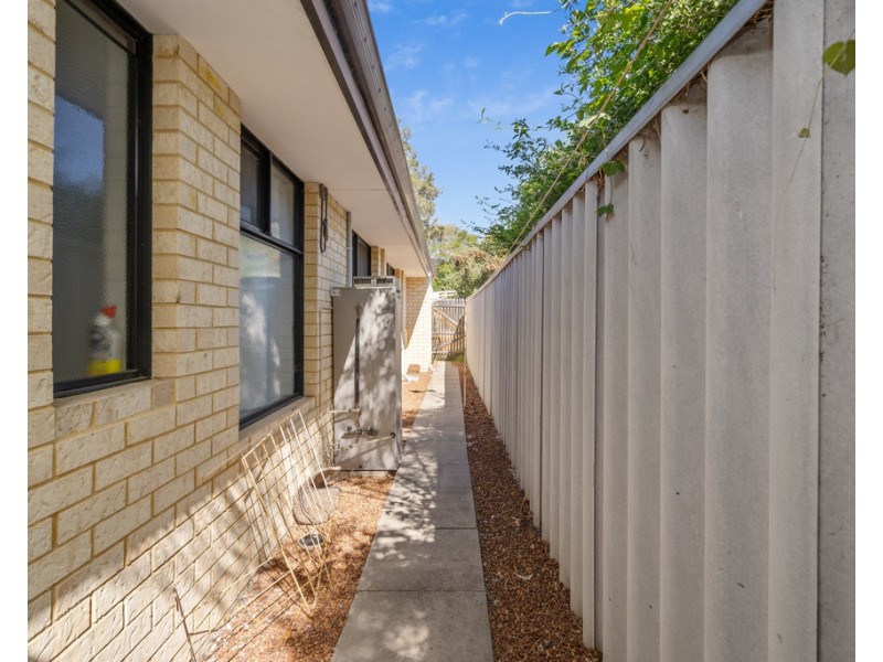 8 Hove Court, Lynwood WA 6147