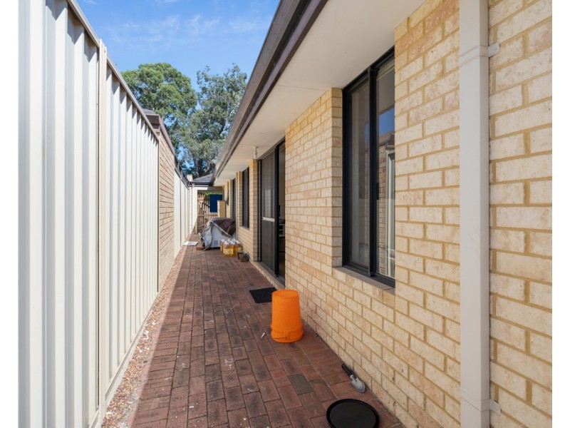 8 Hove Court, Lynwood WA 6147