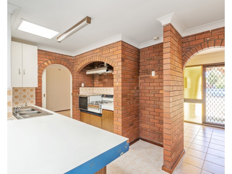 49 Meadowbrook Drive, Parkwood WA 6147