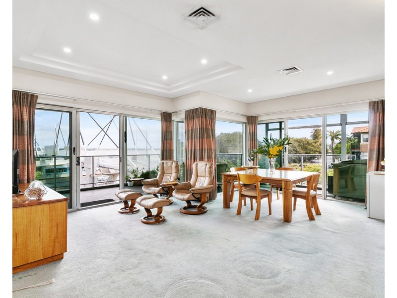14/1 Preston Street, Como WA 6152