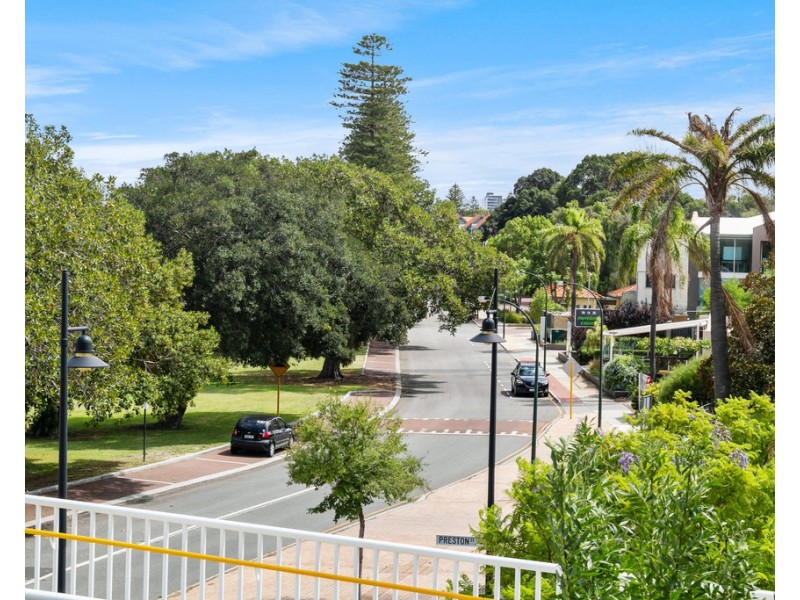 14/1 Preston Street, Como WA 6152