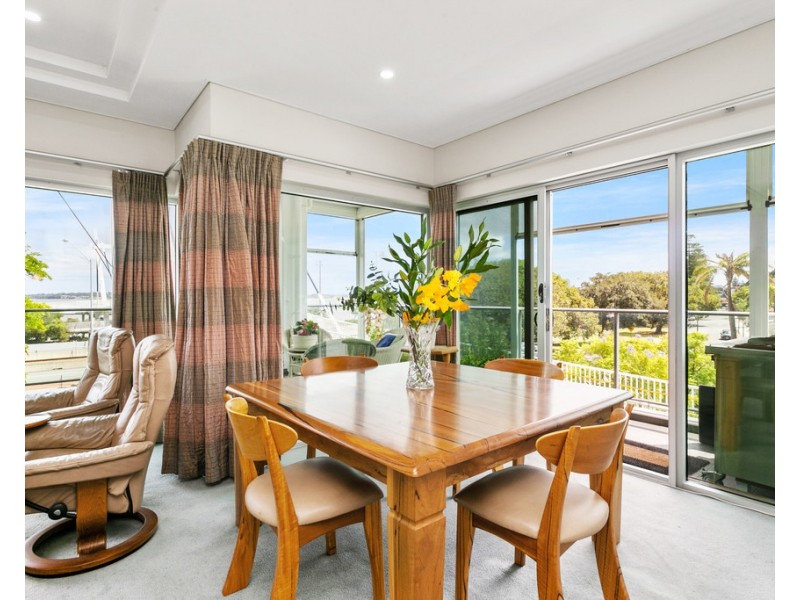 14/1 Preston Street, Como WA 6152