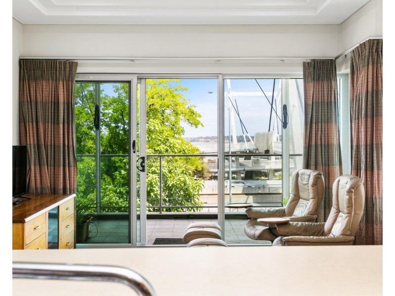 14/1 Preston Street, Como WA 6152
