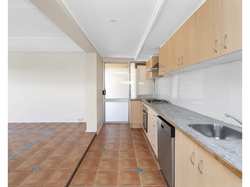 16 Mandora Way, Riverton WA 6148