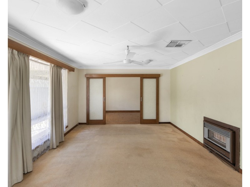 16 Mandora Way, Riverton WA 6148