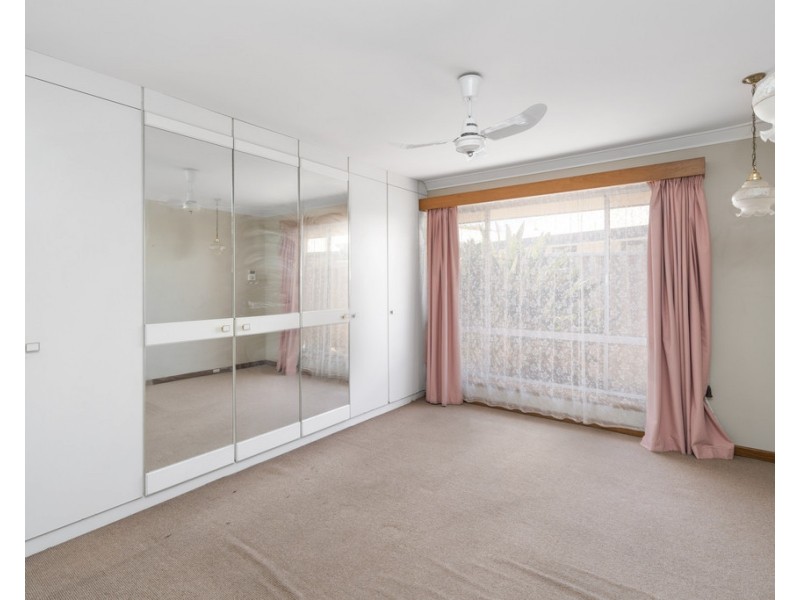 16 Mandora Way, Riverton WA 6148