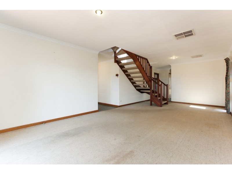 3 Duggan Ct, Kardinya WA 6163