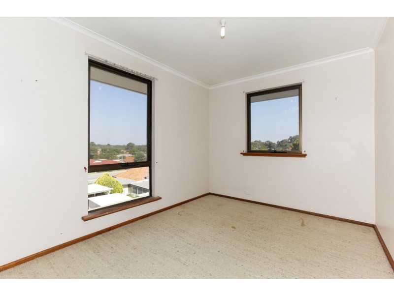 3 Duggan Ct, Kardinya WA 6163