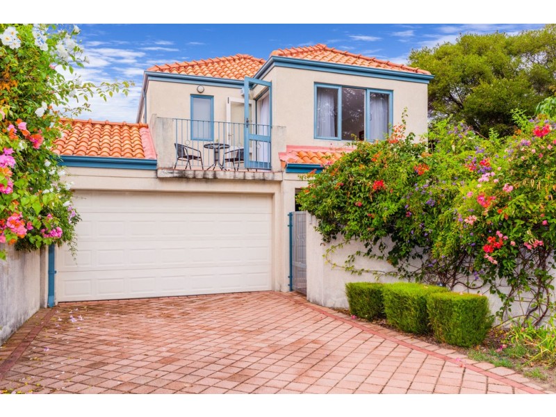 1/43 Macrae Rd, Applecross WA 6153