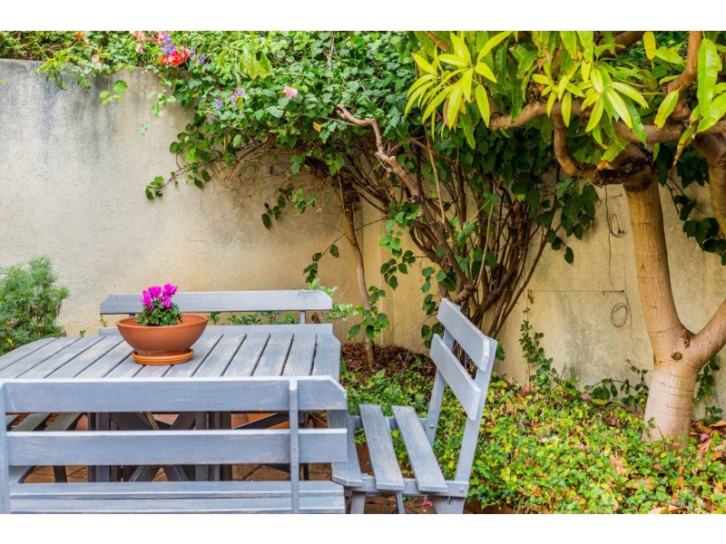 1/43 Macrae Rd, Applecross WA 6153