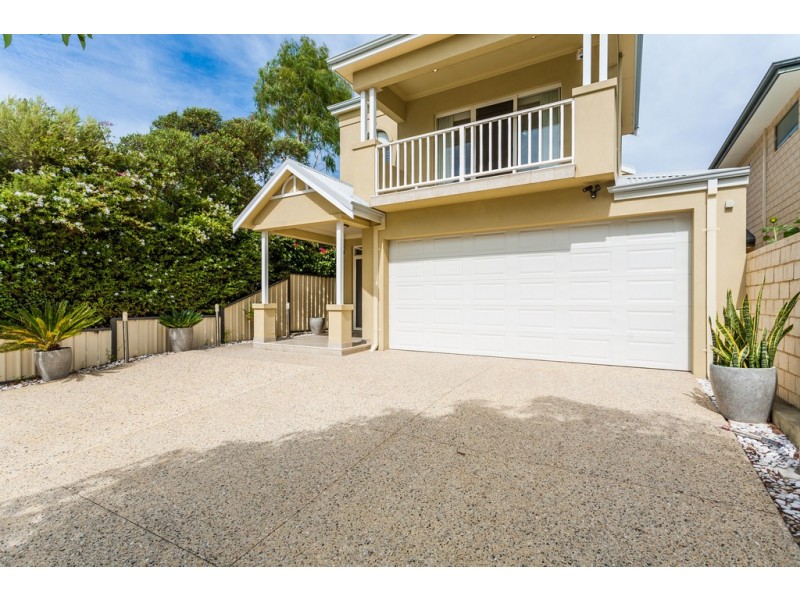 7A Searle Rd, Ardross WA 6153