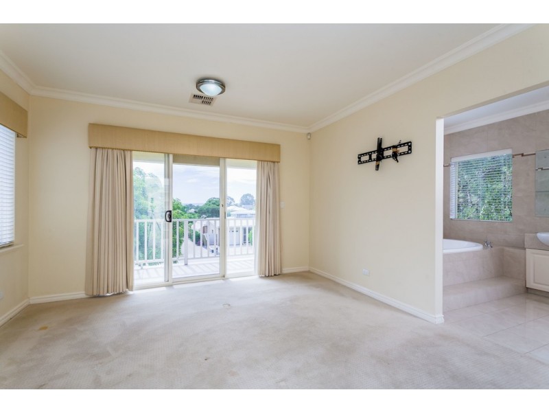 7A Searle Rd, Ardross WA 6153