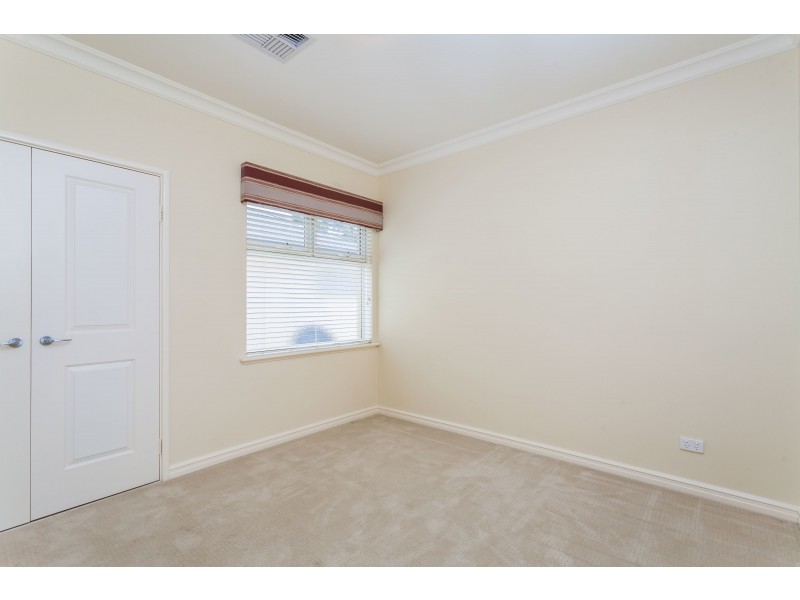 7A Searle Rd, Ardross WA 6153