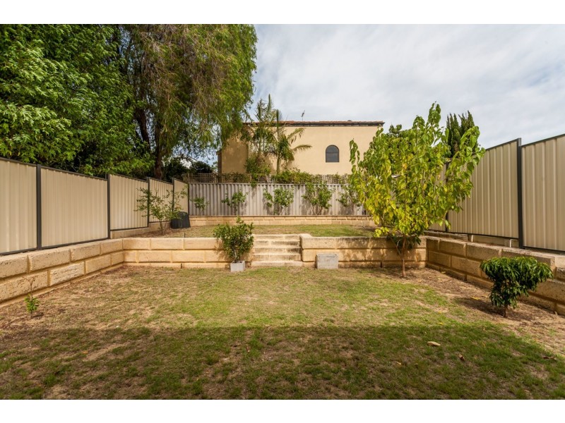 7A Searle Rd, Ardross WA 6153