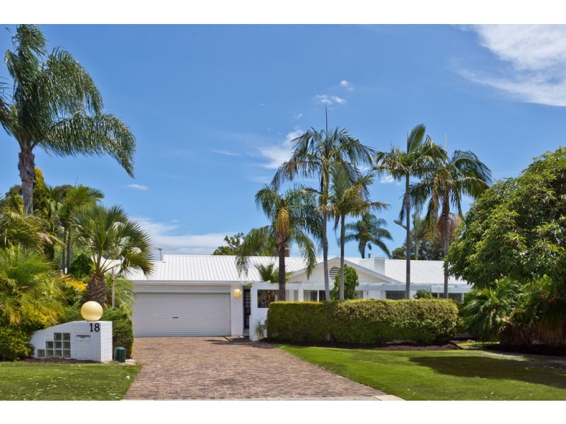 18 Purdie Ave, Ardross WA 6153