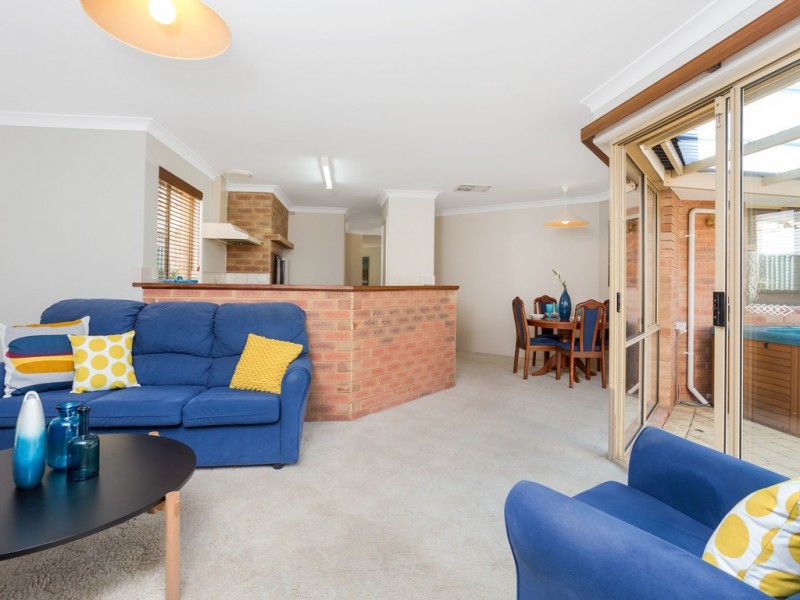 32 Ogilvie Rd, Mount Pleasant WA 6153