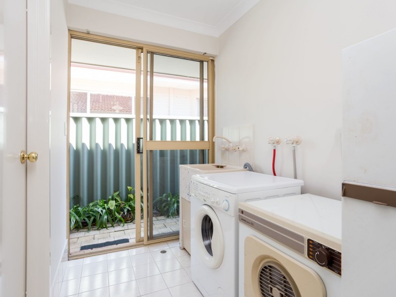 32 Ogilvie Rd, Mount Pleasant WA 6153