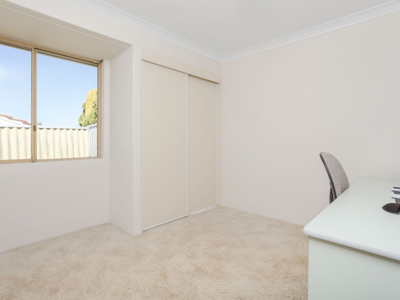 32 Ogilvie Rd, Mount Pleasant WA 6153