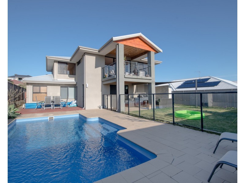 14 Seascape View, Yangebup WA 6164