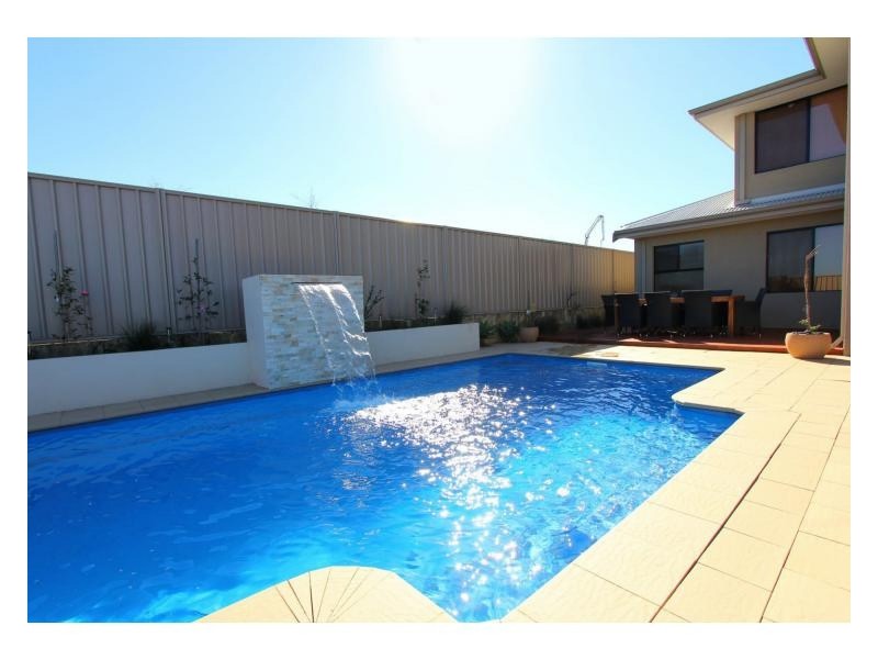 14 Seascape View, Yangebup WA 6164