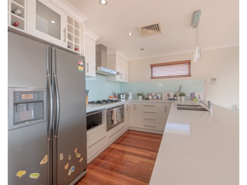 14 Seascape View, Yangebup WA 6164