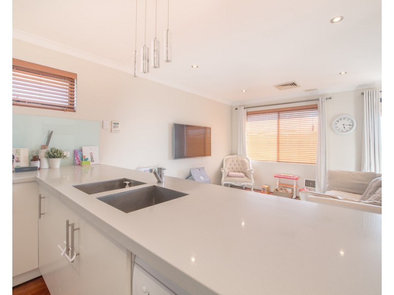 14 Seascape View, Yangebup WA 6164