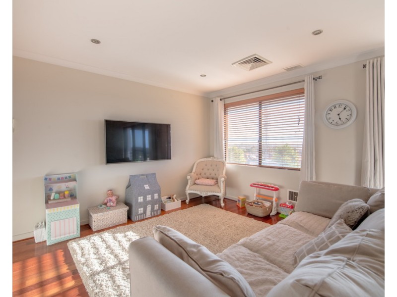 14 Seascape View, Yangebup WA 6164