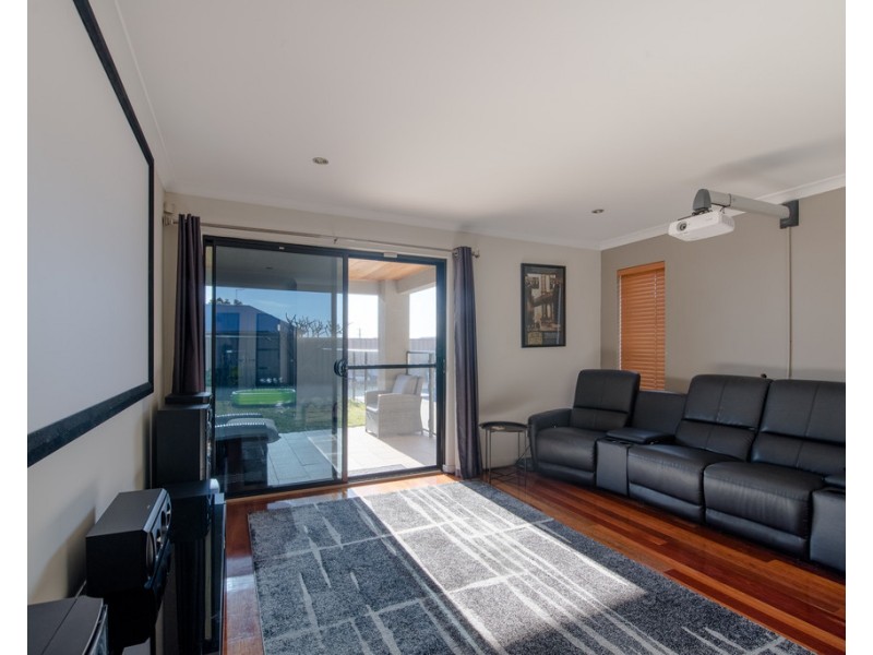 14 Seascape View, Yangebup WA 6164