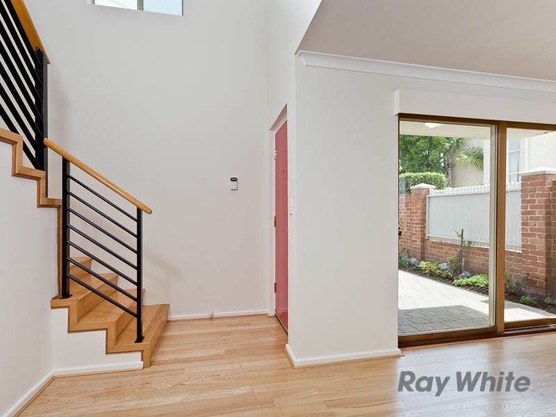 1/50 Thelma St, Como WA 6152