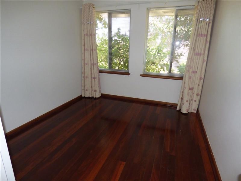 190 Riseley St, Booragoon WA 6154