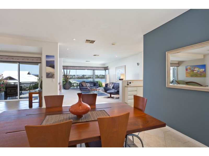 8 Baldwin Ave, Mount Pleasant WA 6153