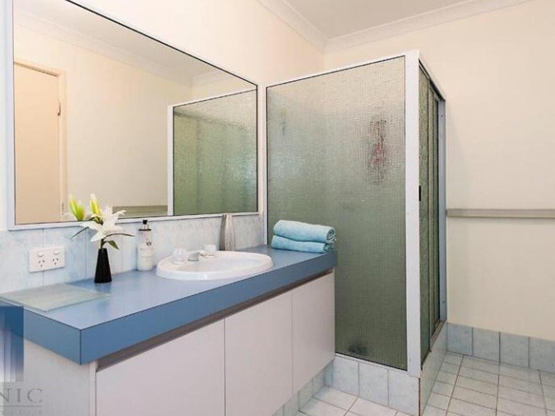 4 Lakewook Cove, Kenwick WA 6107