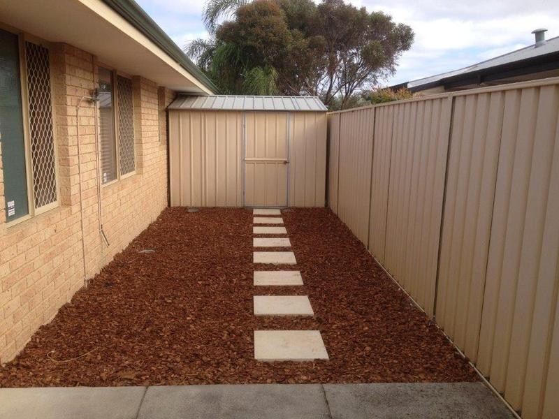 4 Lakewook Cove, Kenwick WA 6107