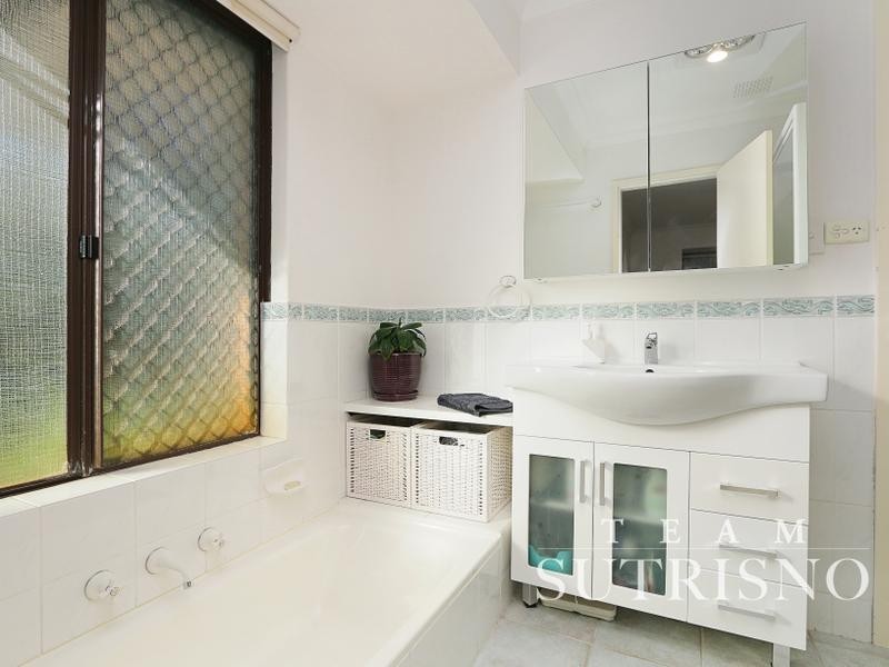 14 Villiers Way, Parkwood WA 6147