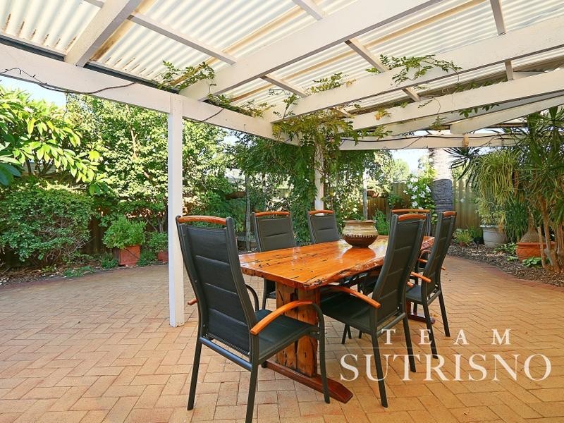 14 Villiers Way, Parkwood WA 6147