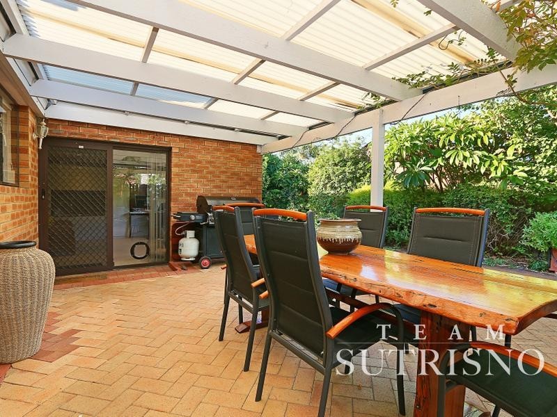 14 Villiers Way, Parkwood WA 6147