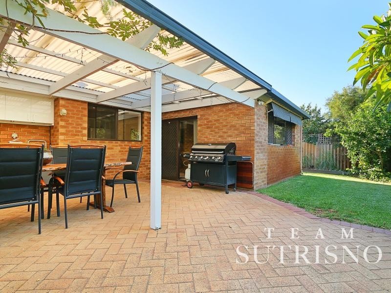 14 Villiers Way, Parkwood WA 6147